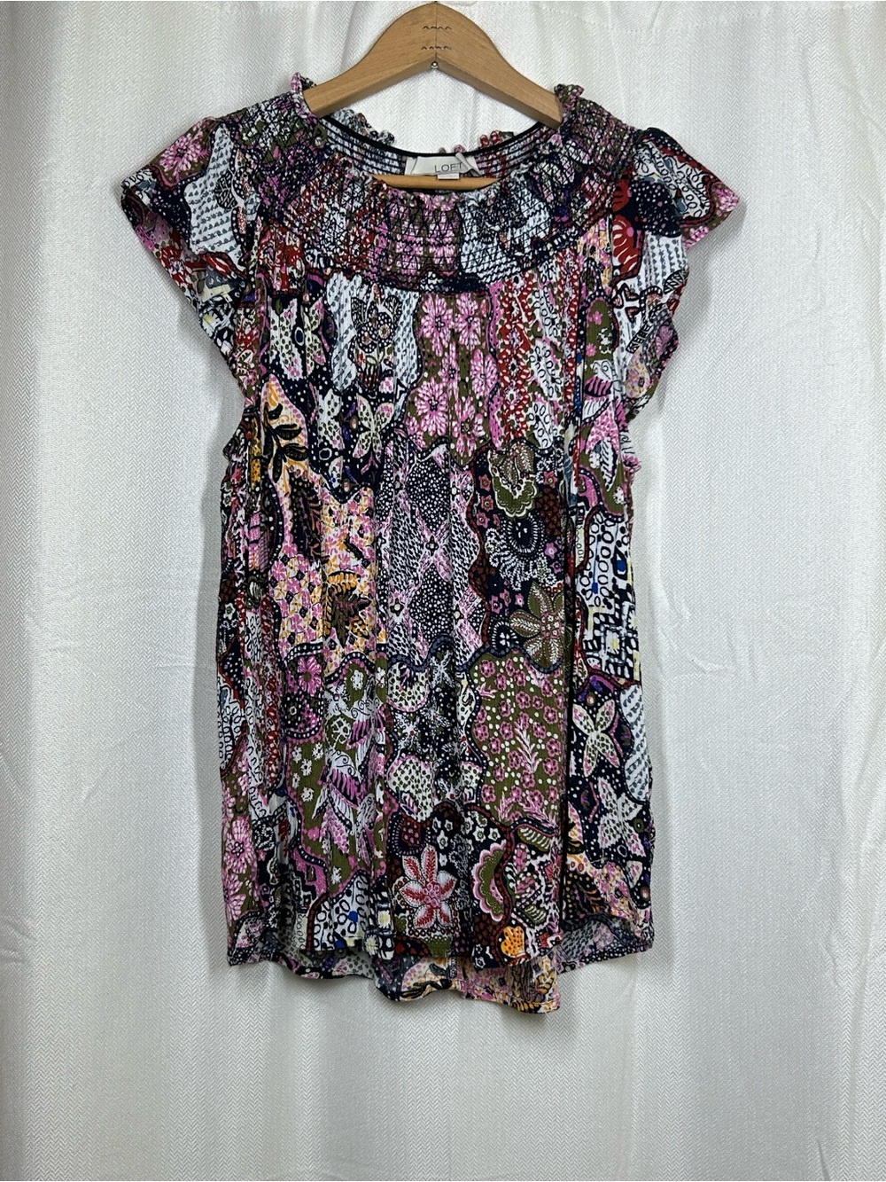 Loft Bohemian Print Smocked Neckline Top Blouse Size Medium
